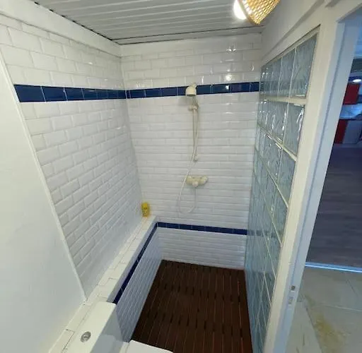 아파트 Pool & Chill *