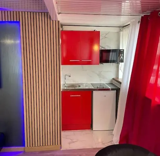 아파트 Pool & Chill 피에르피트 쉬르 센